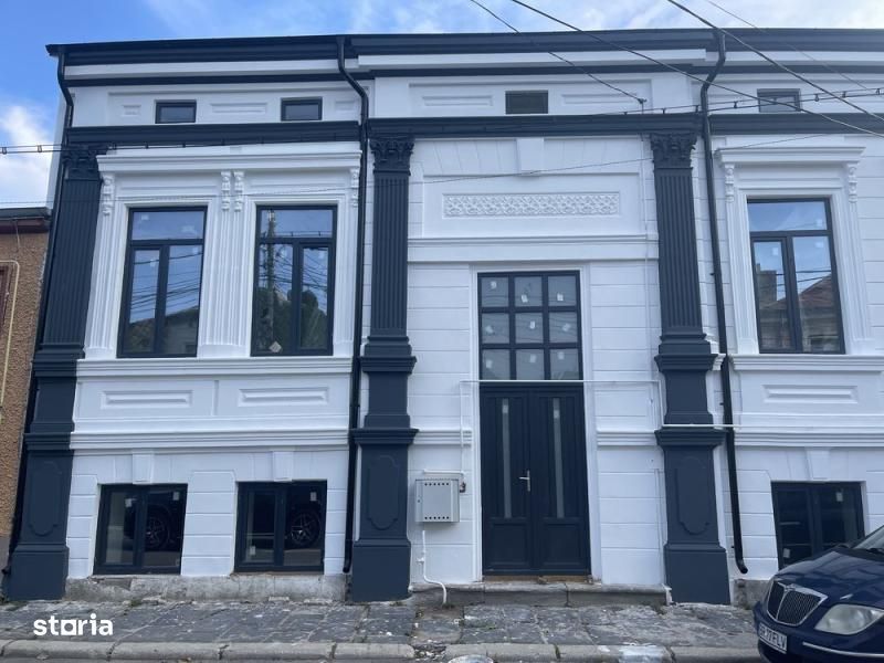 De vânzare casa D+P+M Zona centrală