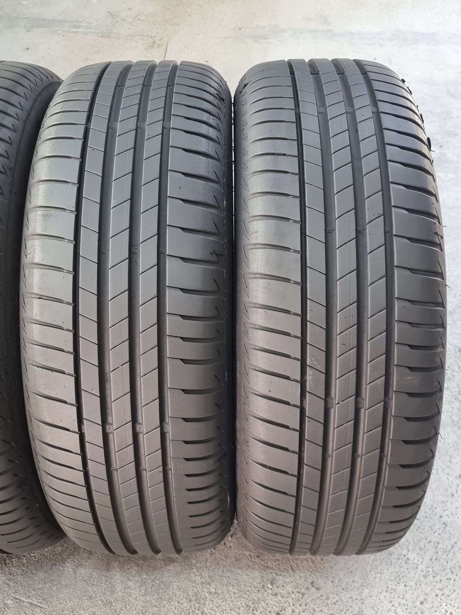 "DOT 22" 205/60/16 Bridgestone 4Броя: 260лв 6.5мм