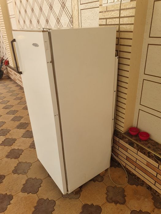 Холодильник сотилади холати зур