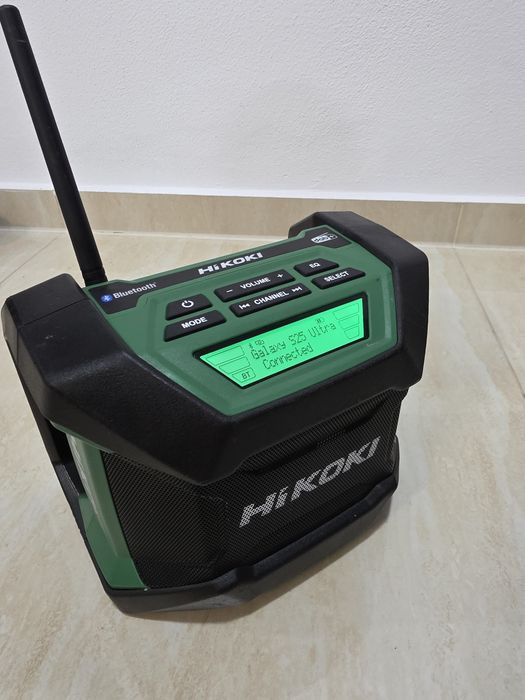 Radio Boxa Hikoki UR 18DA