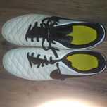 Nike  Unisex Soccer Shoes Magestry