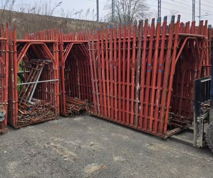 Vand schela metalica si accesorii