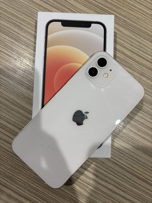 Aйфон 12 /64 GB ОТЛИЧЕН!