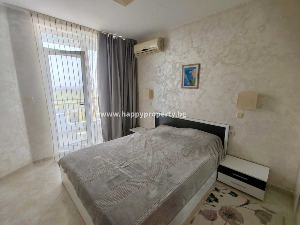 Продава се Двустаен апартамент в с. Кошарица, Област Бургас - 70 кв.м за 750 €/кв.м - Снимка #5