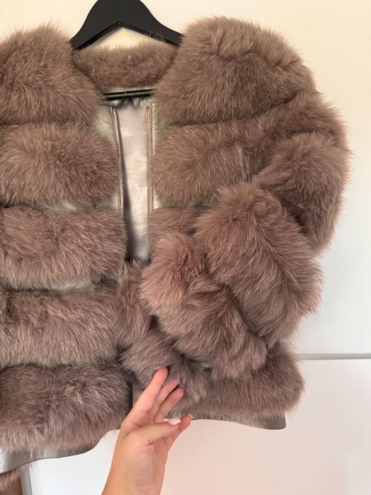 Haina blana de vulpe