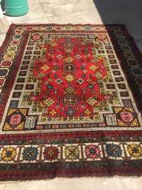Персийски килим ръчно тъкан