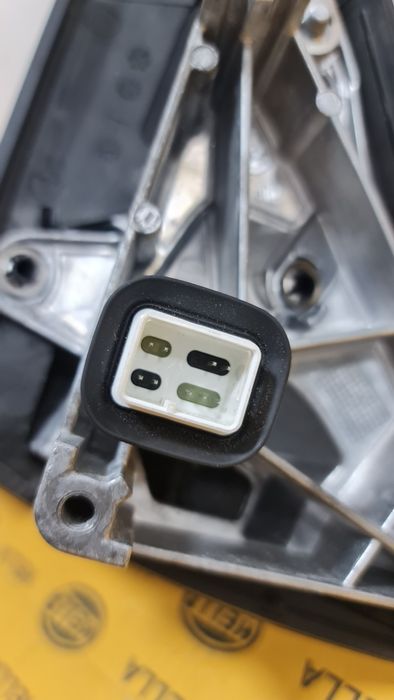 Brat oglinda BMW X3 G01 IX3 G08 facelift lci camera triunghi