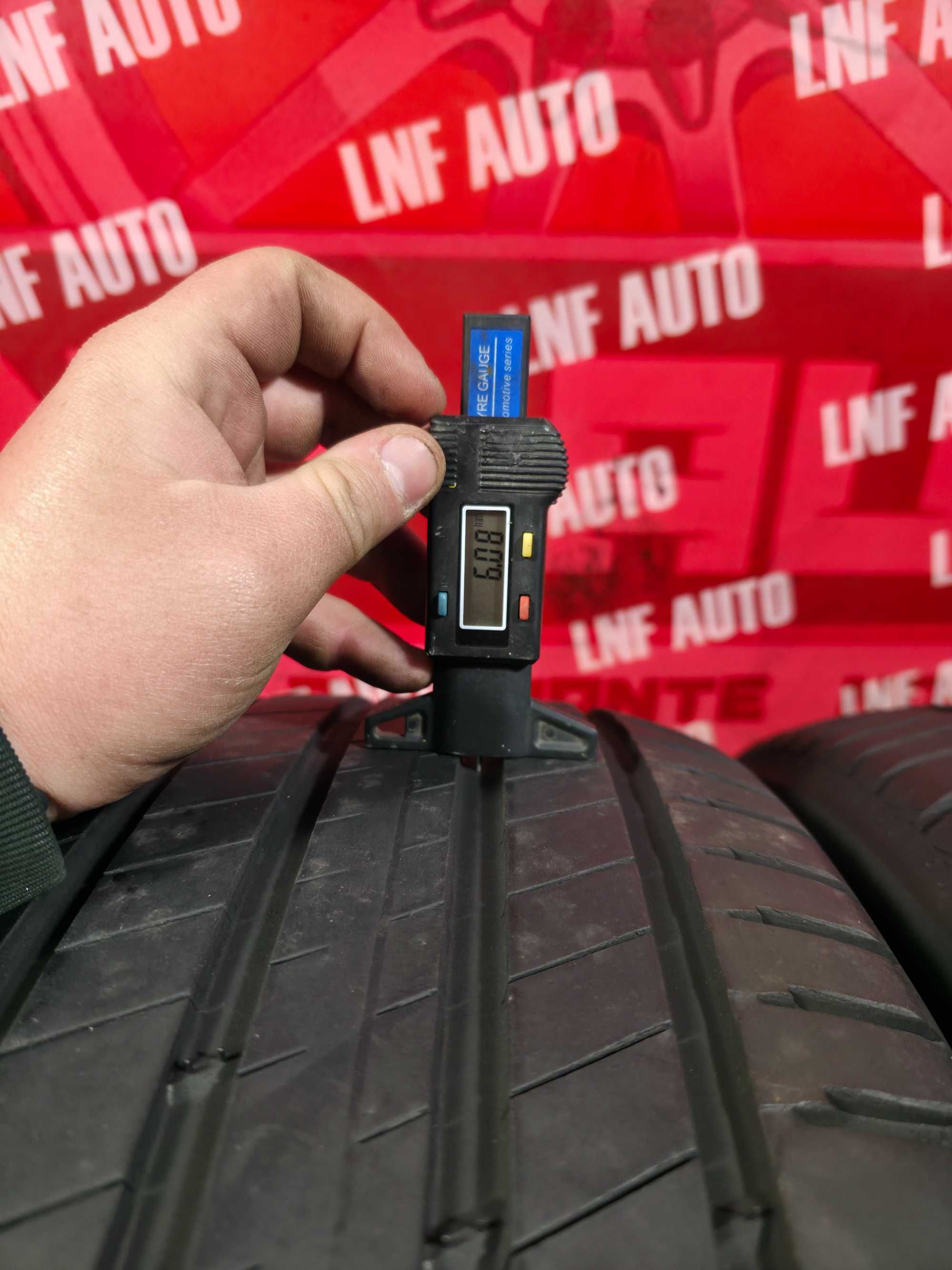 Anvelope de VARA - 235/55/18 - Michelin - 6 MM - DOT 2020 !