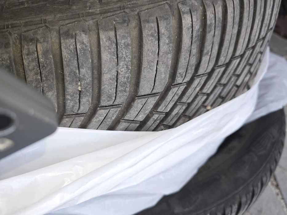 Vand 2 buc cauciucuri 255 45 R20 W XL, Continental M+S, 7-8 mm