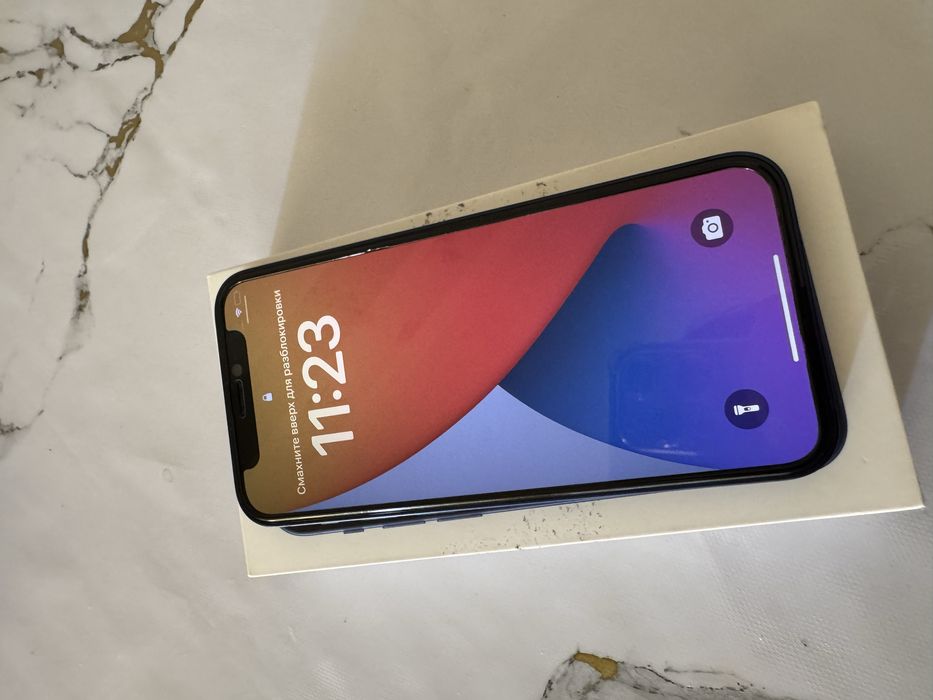 Продам Iphone 12mini
