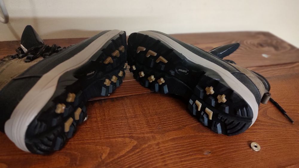 Есенно зимни обувки 37 номер