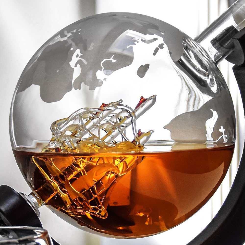 Сет за уиски със стъклен декантер глобус, чаши и камъни за охлаждане