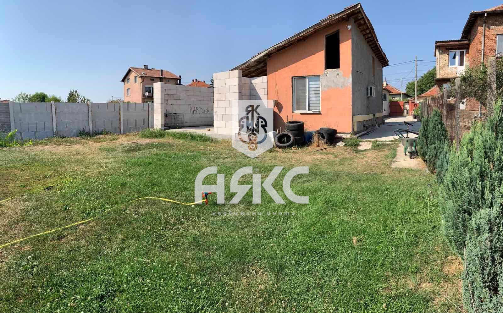 Продаваме едноетажна къща в с. Мусачево на 20 КМ ОТ СОФИЯ !