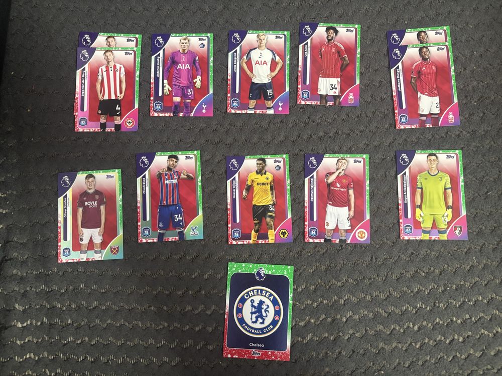 Продавам карти Topps Premier League 25/26
