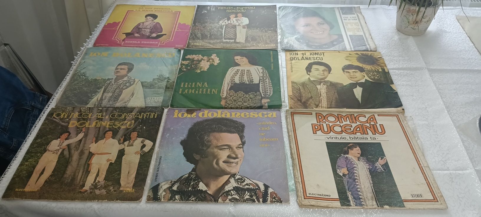 Vând placi de Vinil 60 buc 300lei