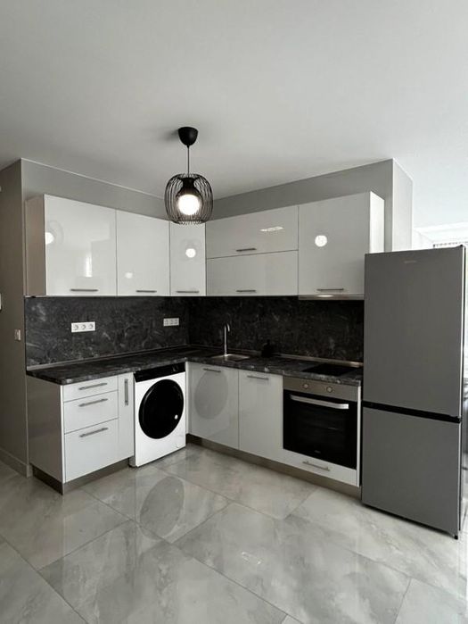 Дава се под наем Двустаен апартамент в София, Оборище - 68 кв.м за 699 € - Снимка #2