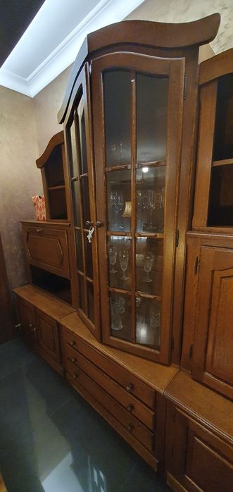 Mobila Living ( Sufragerie) -  Lemn de NUC