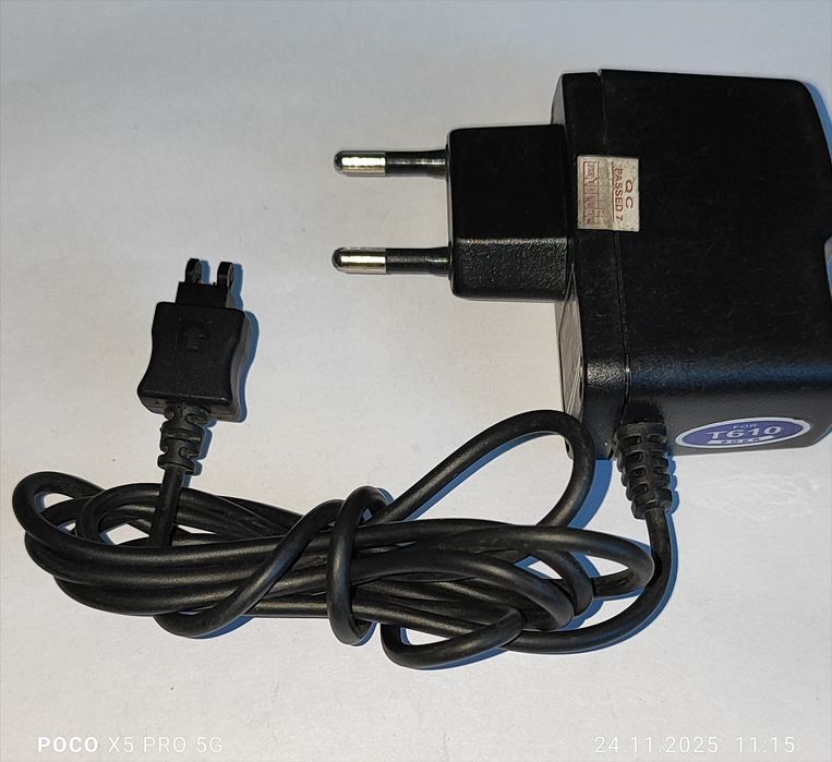 Сетевое зарядное устройство для Sony Ericsson T610