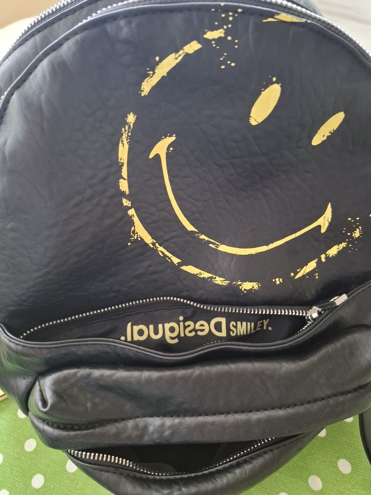 Раница Desigual Smiley