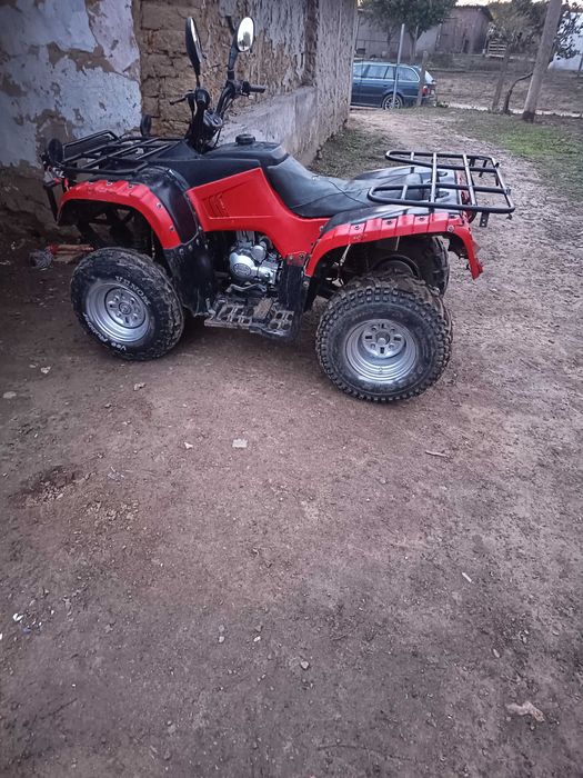 Vând ATV de 250 cc plus remorcuta ATV pornește bine nu am acte la iel