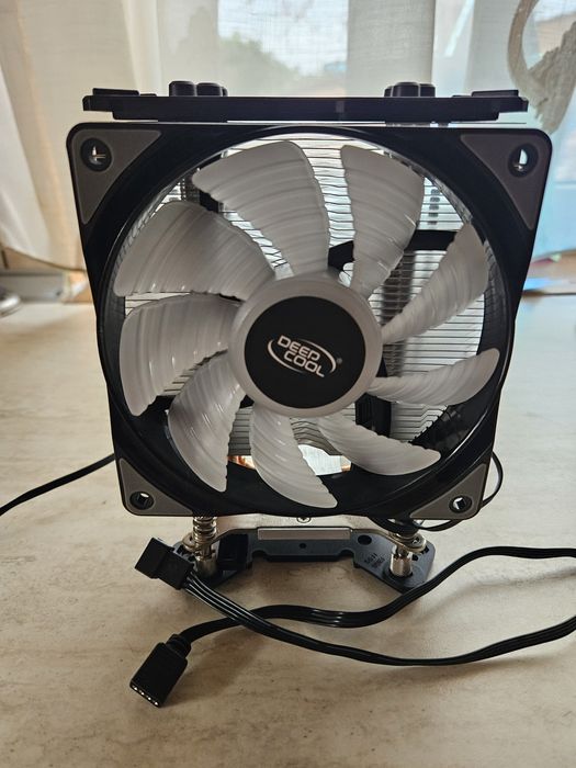 Cooler Deepcool Gammax GTE Intel/AMD RGB Socket suportat in descriere