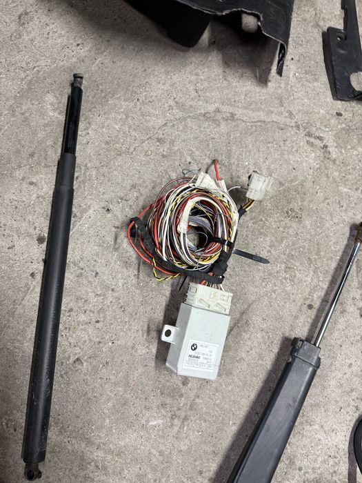 Електрически багажник БМВ Е61