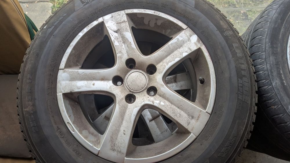 зимни гуми с джанти за subaru 17" 5х114 ET55 алуминиеви