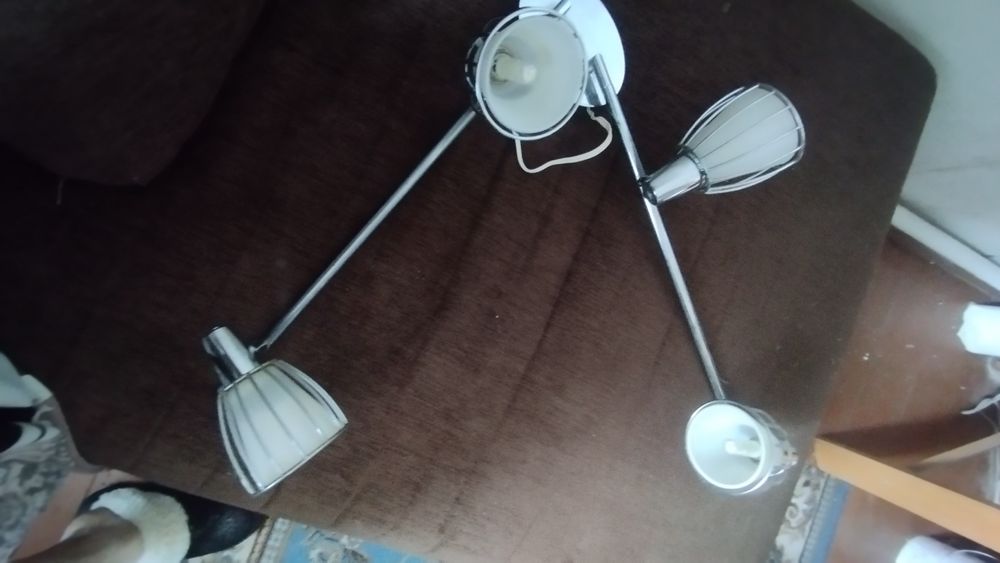 Продам  люстру в отличном состоянии