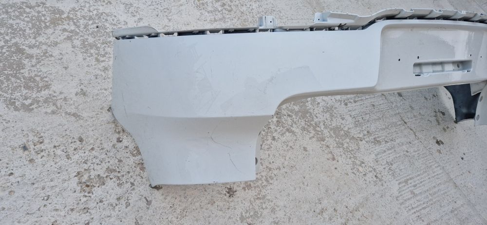 Vând bara spate tiguan 2013.