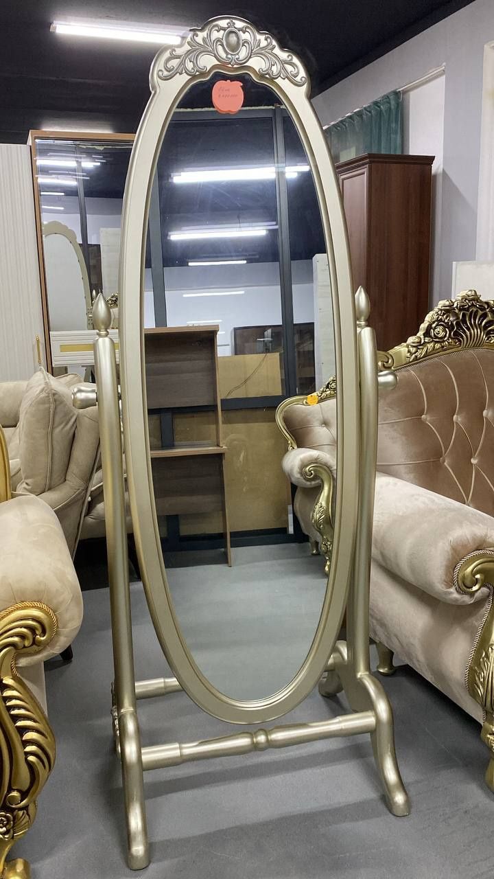 Мебел на заказ Напольная зеркало