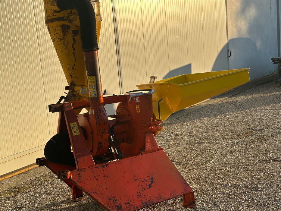 Moara cereale lucerna pe cardan