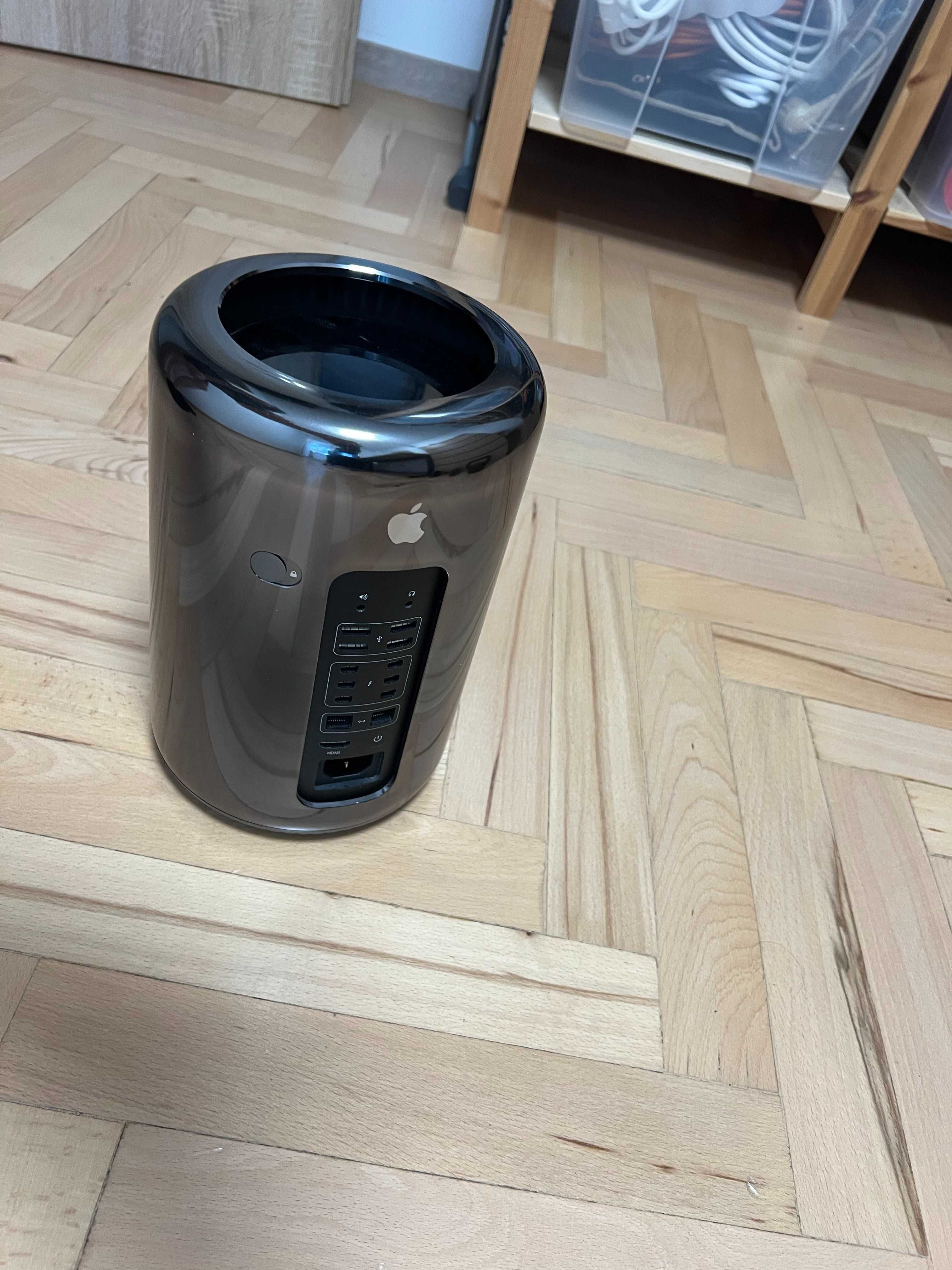 Работна станция Apple Mac Pro 6.1 Late 2013 (TrashCan) 12c 64 GB 1 TB