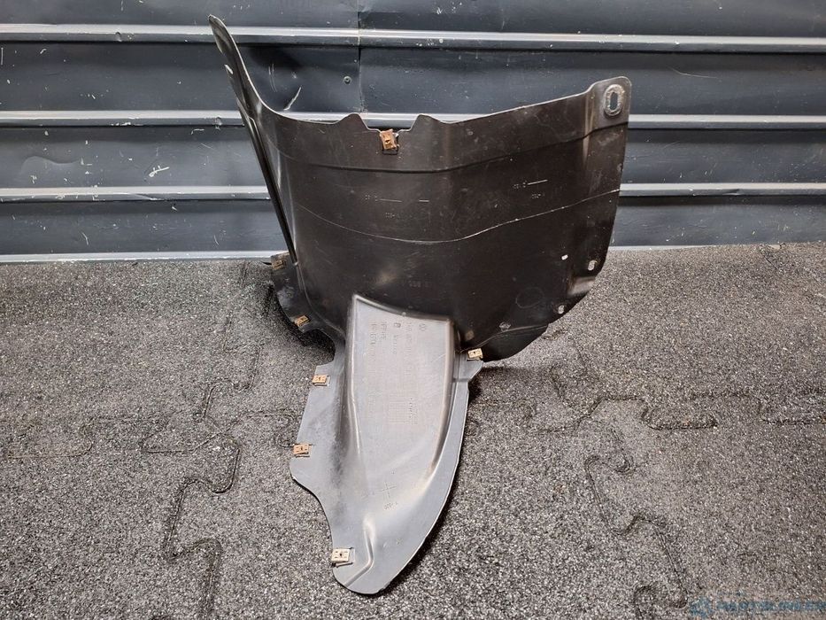 Carenaj mic roata stanga fata VOLKSWAGEN GOLF VAN VI Variant (AJ5) [ 2009 - 2014 ] 1.6 TDi BlueMotion (CAYC) 77KW|105HP OEM 1K9805911