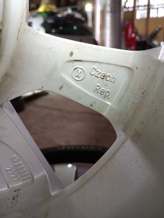 ШКОДА СИТИ джанти със летни гуми 175/65/14 5J ET35 4x100 цо56,1