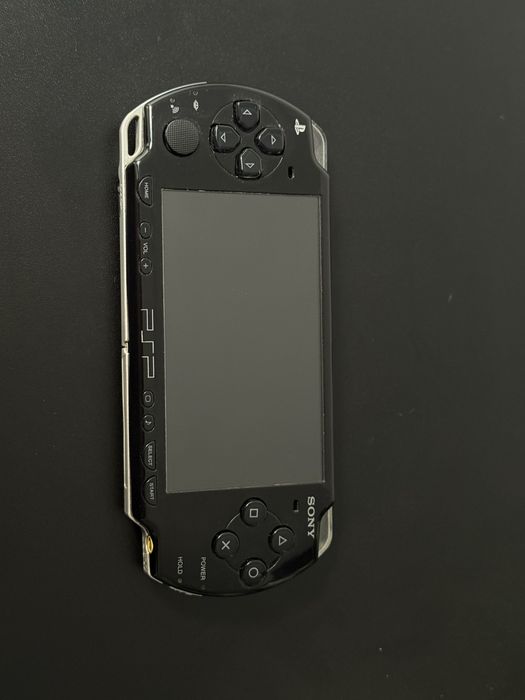 PSP Slim | 32GB | modat | joystick nou