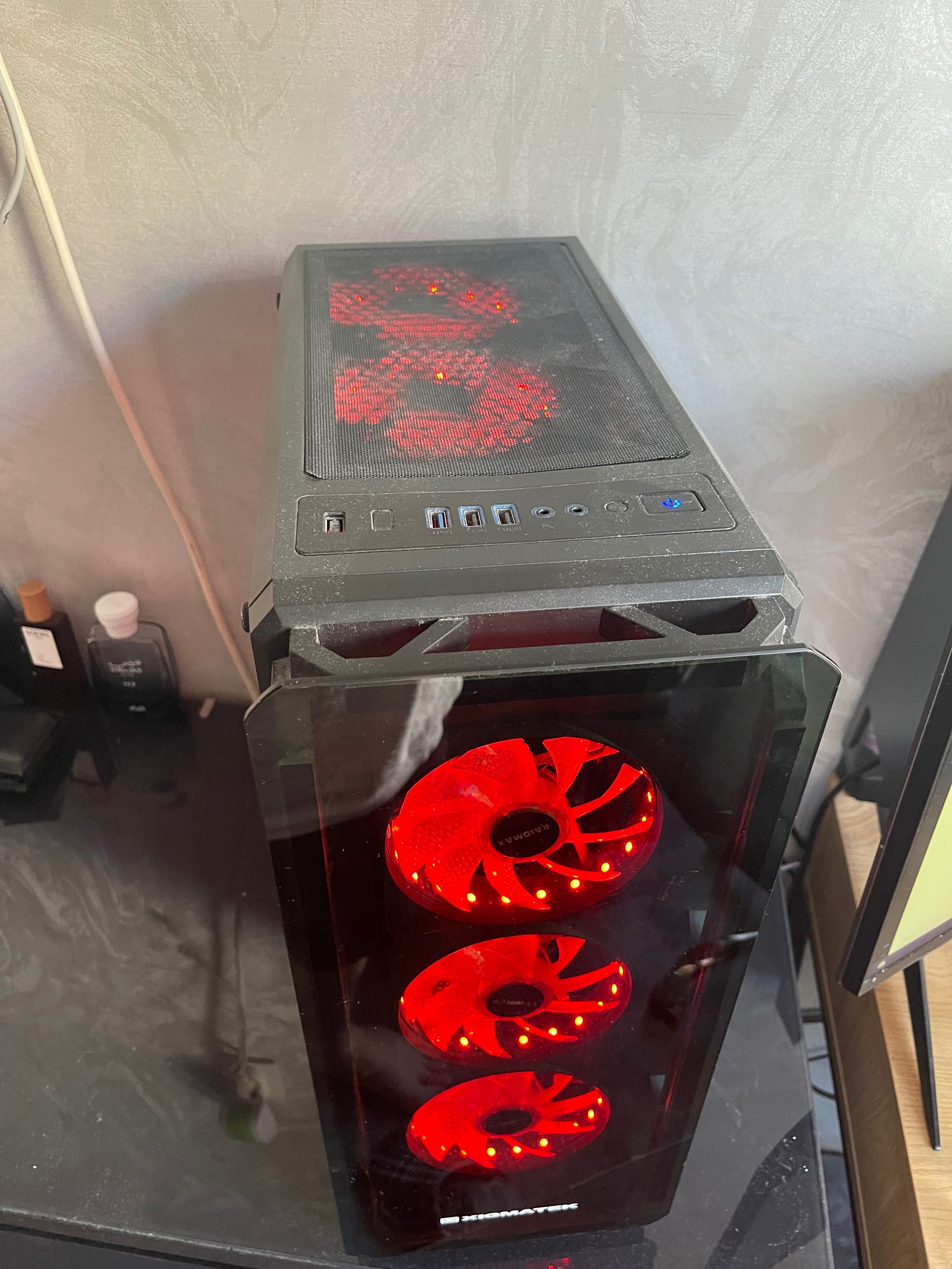 Продавам процесор R5 3600X, дъно Gigabyte Aorus B450, 16GB Ram