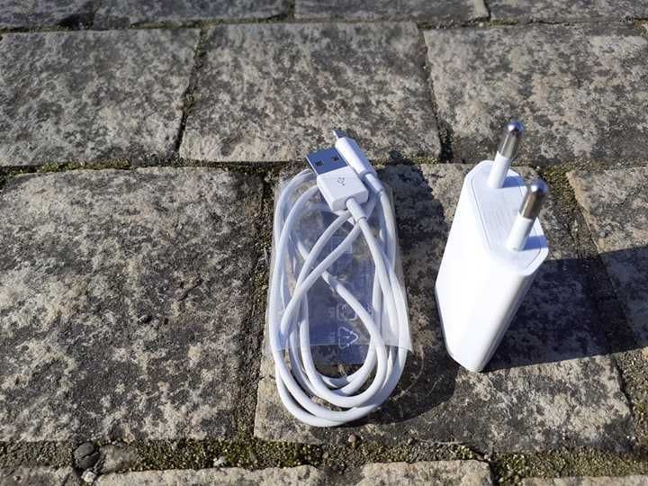incarcator original iphone