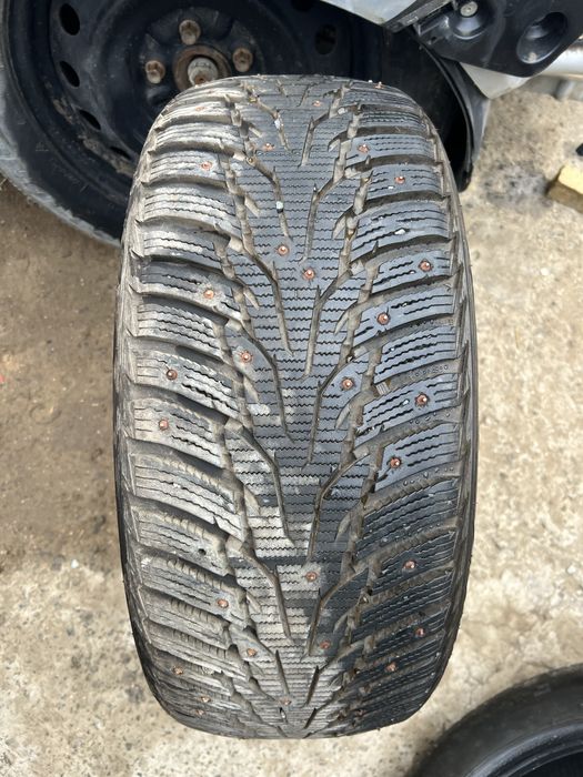 225/50/17 зимний. В хорошем состоянии