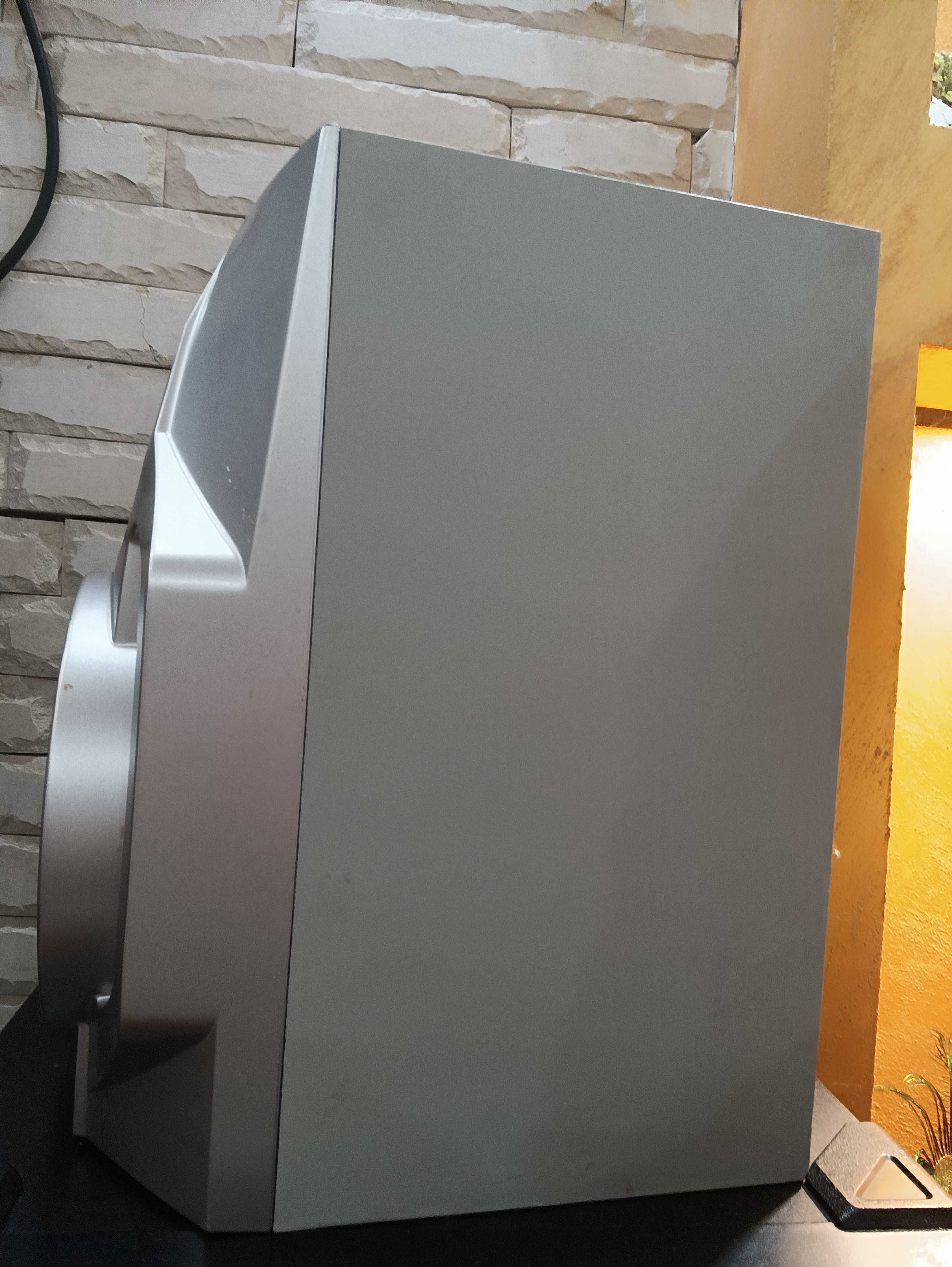 Продавам Sony rxd5