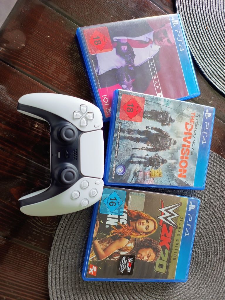 Vând PS5 Slim Disk Edition +2 Maneta +3 jocuri