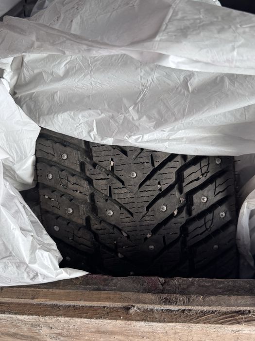 Комплект резины, состояние новой