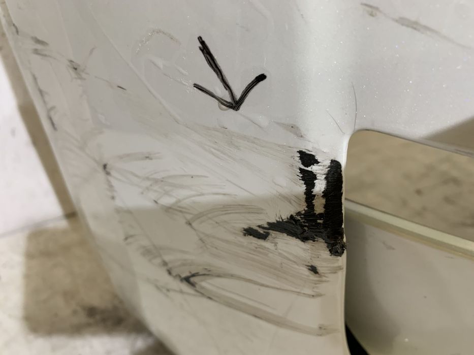 Bara fata Tesla Y, 2021, 2022, 2023, 2024.