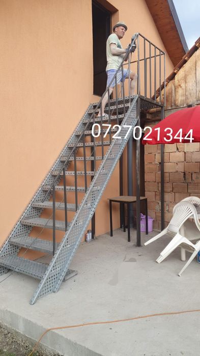 Scari metalice galvanizate