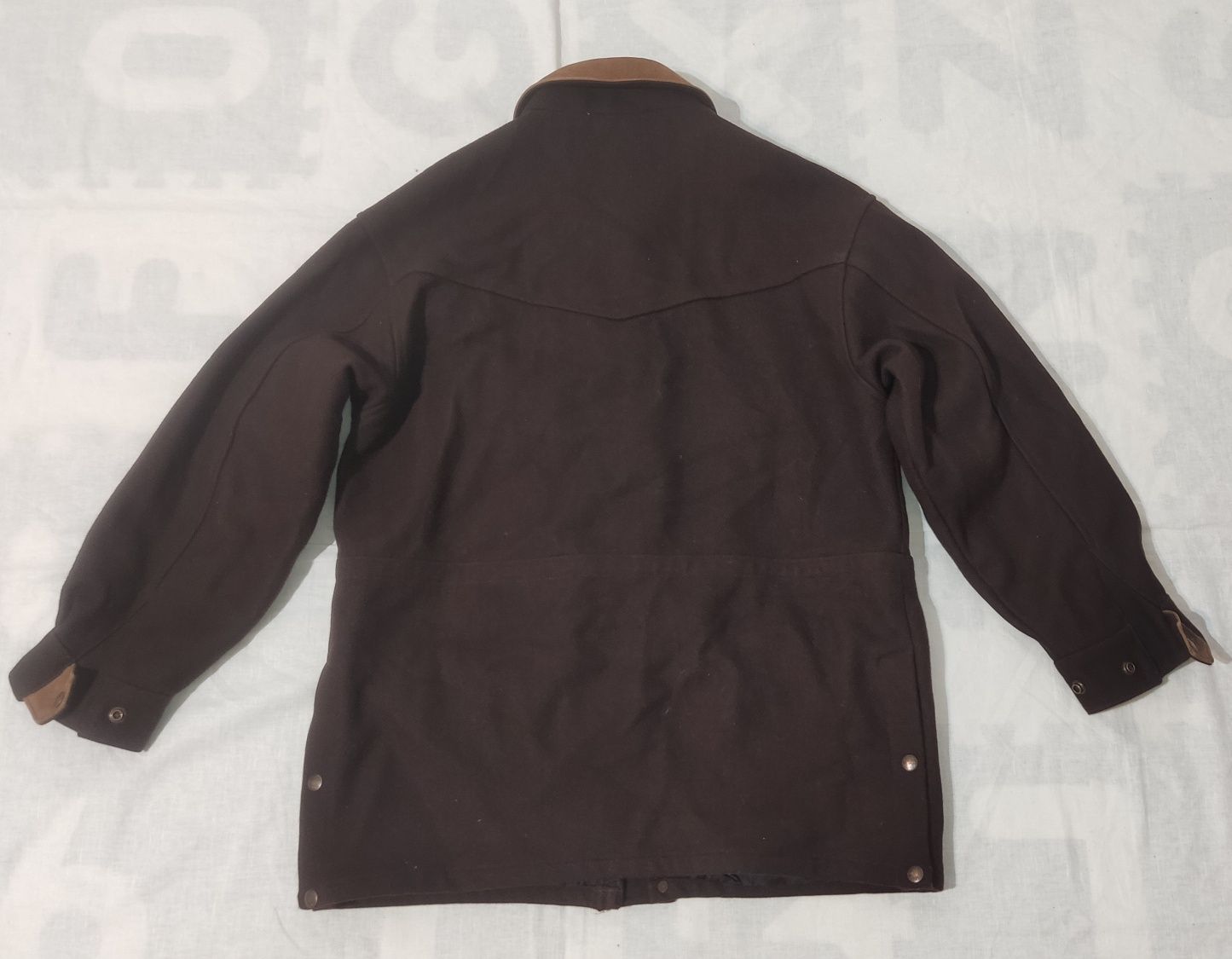 Geaca The Australian Outback mărime M/L bărbat vânator vânătoare lână
