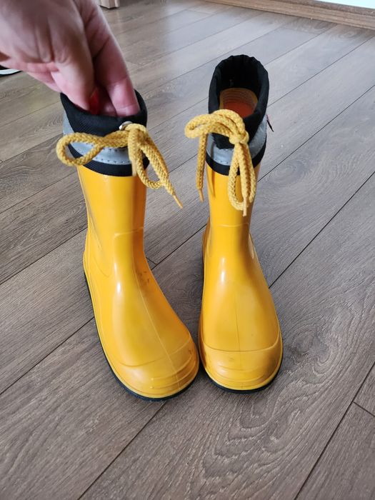Жълти гумени ботуши детски