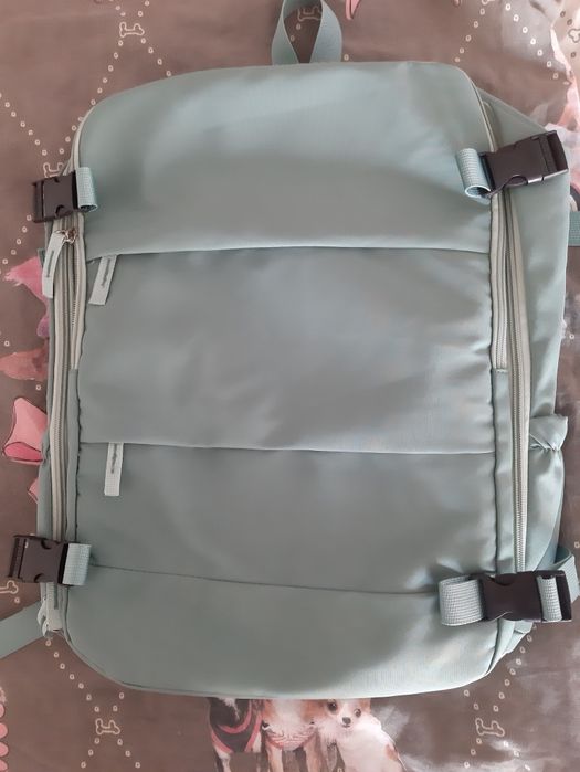 Rucsac valiza  aeroport  nou