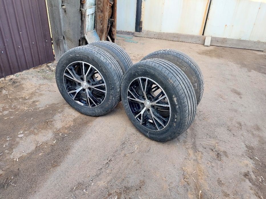 Продам  диски с резиной