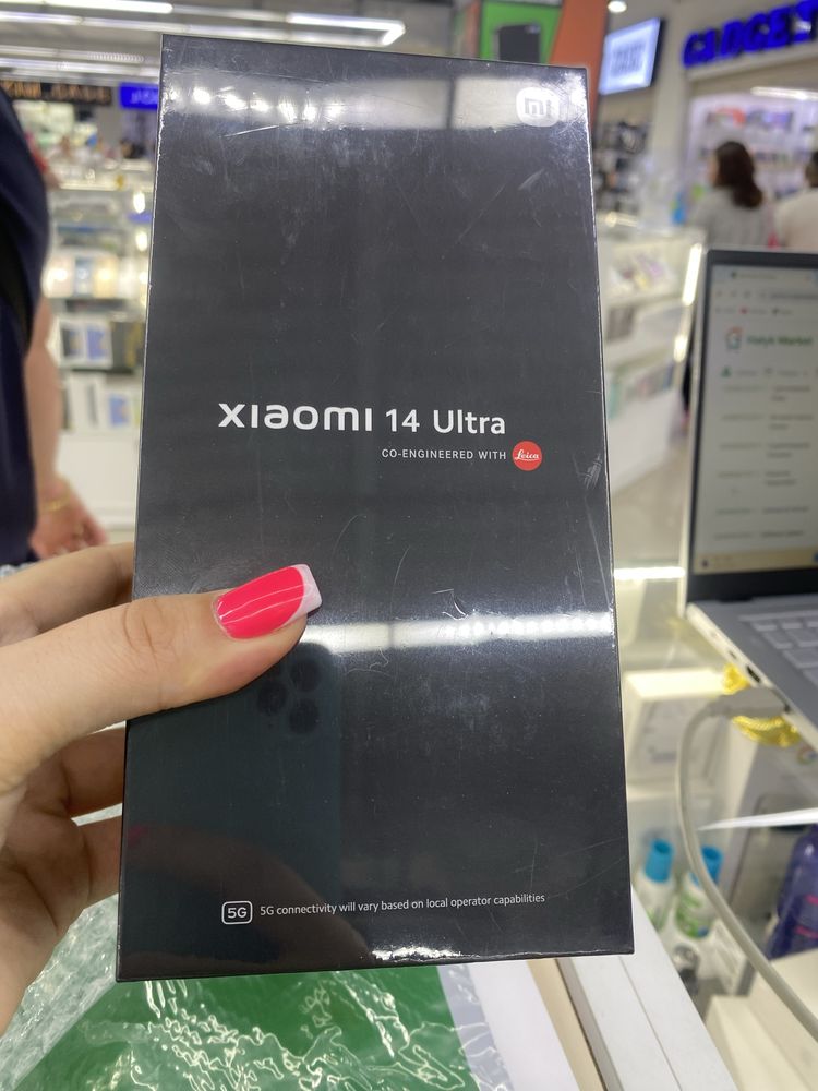 Xiaomi 14 Ultra 16/512 черный,белый. Есть гарантия на 1 год