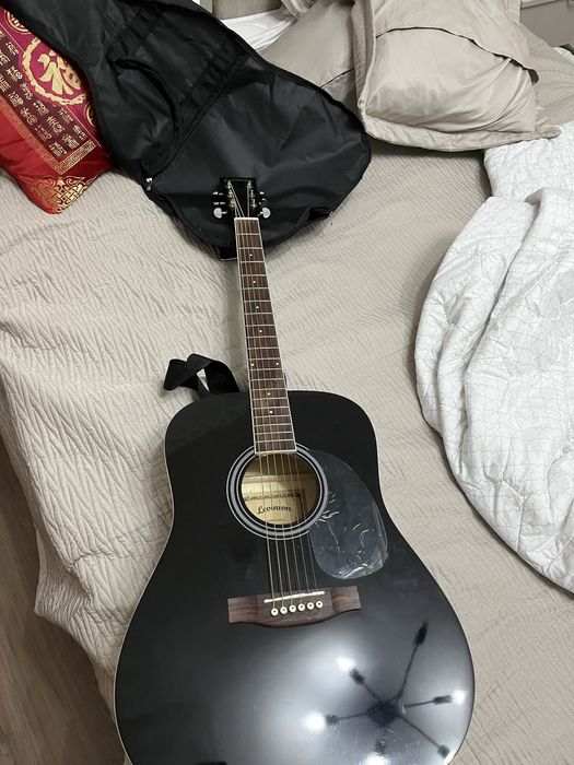 Продам гитару Акустика