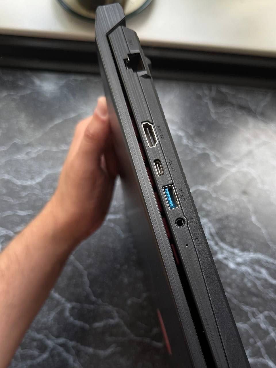MSI Katana i7 11800h 3070  като нов